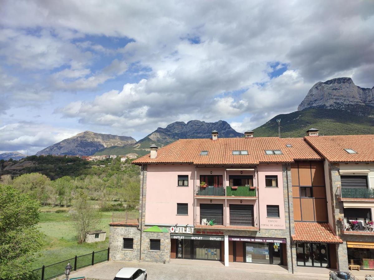 Apartamentos Casa Modesto Эскалона Экстерьер фото